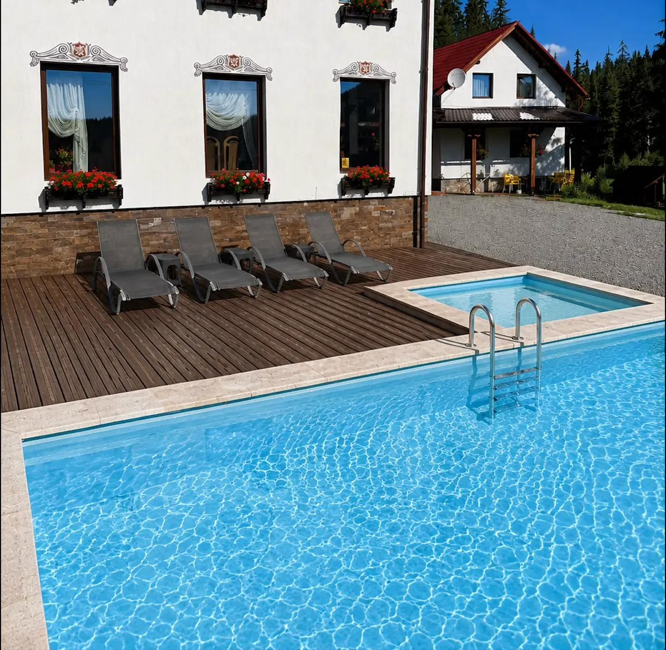 Piscină și Jacuzzi Încălzit